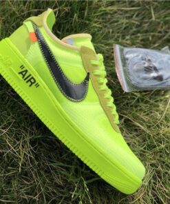 Air Force 1 Low Off White VoltAir Force 1 Low Off White Volt sneaker