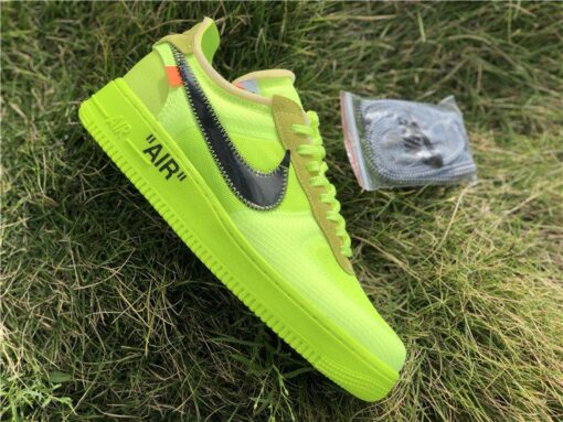 Air Force 1 Low Off White VoltAir Force 1 Low Off White Volt sneaker