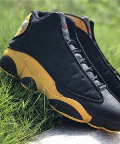 Carmelo Anthonys Air Jordan 13 Melo Class of 2002 shoes