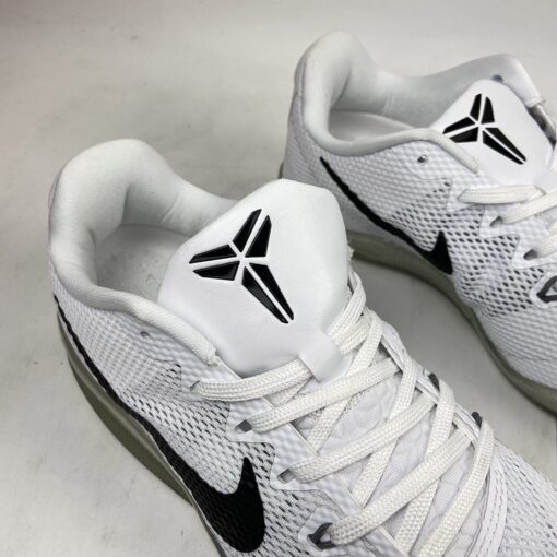 Nike Kobe 11 EM Low Fundamental White Black Cool Grey For Sale 3