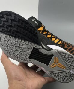 Nike Zoom Kobe 7 Cheetah Orange Medium Grey Black Sail 6