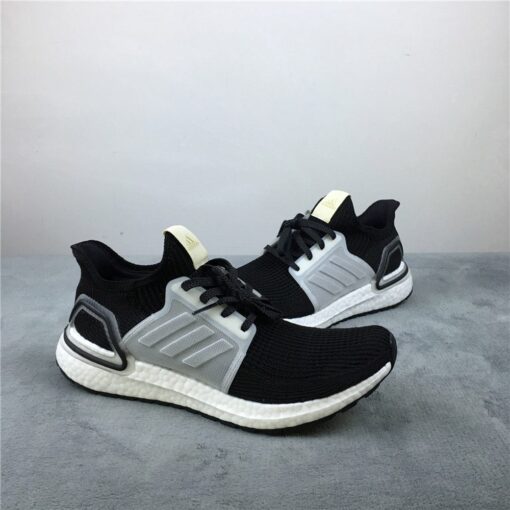 adidas ultra boost 2019 core whitecore black amtan