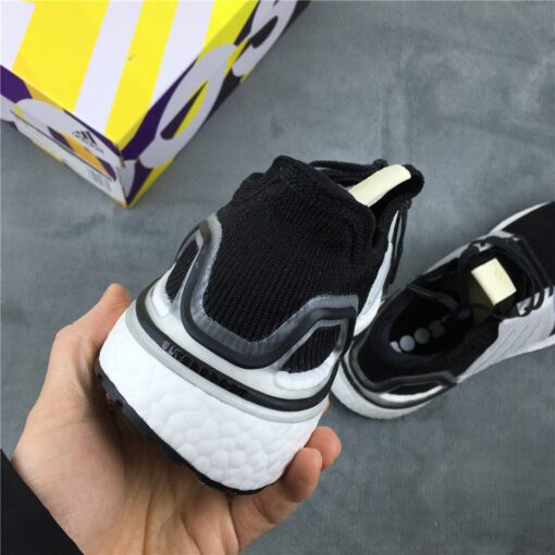 adidas ultra boost 2019 core whitecore black gw1dp