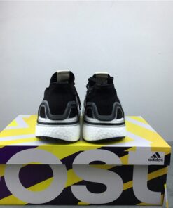 adidas ultra boost 2019 core whitecore black poto4