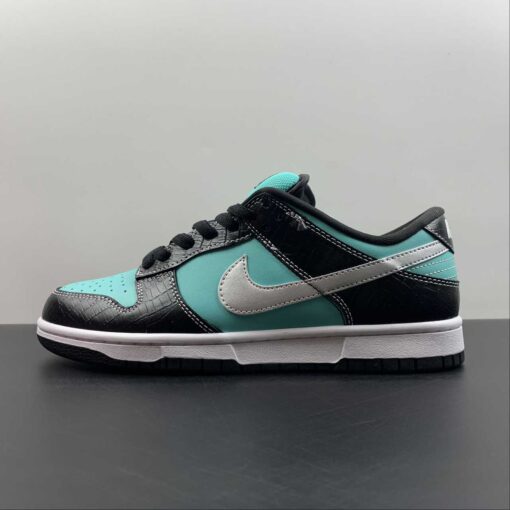 diamond supply co. x nike sb dunk low aquachrome for sale 96p2w