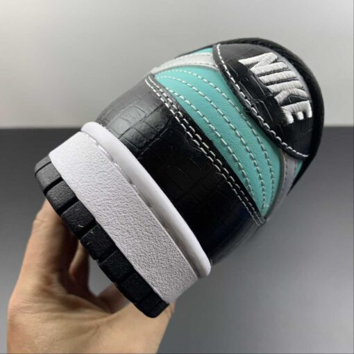 diamond supply co. x nike sb dunk low aquachrome for sale mbm9c