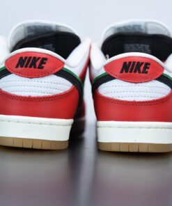 frame skate x nike sb dunk low E28098habibiE28099 chile redwhite lucky green black wtk7p