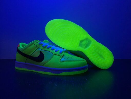 glow in the dark x nike dunk low venom greenblack glow for sale jivwv