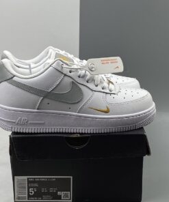 nike air force 1 low white with gold mini swooshes e4mk2