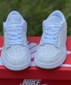 nike dunk low E2809Cwhite paisleyE2809D whitegrey fog dj9955 100 for sale wmmrk