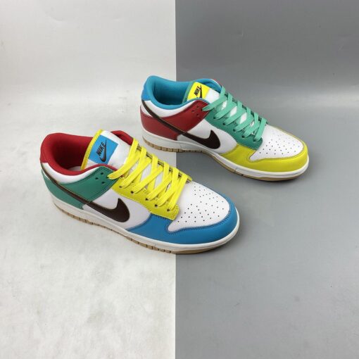 nike dunk low se free 99 whitelight chocolate roma green for sale eqear