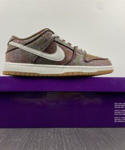 nike sb dunk low E28098paisleyE28099 brownburgundy green pink for sale hnluu