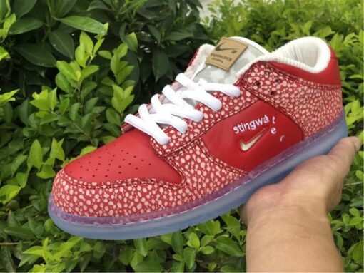 stingwater x nike sb dunk low E28098magic mushroomE28099 university redwhite for sale djwdl