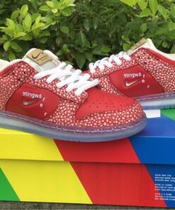 stingwater x nike sb dunk low E28098magic mushroomE28099 university redwhite for sale rcrhl