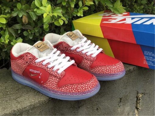 stingwater x nike sb dunk low E28098magic mushroomE28099 university redwhite for sale