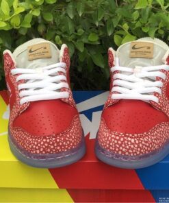 stingwater x nike sb dunk low E28098magic mushroomE28099 university redwhite for sale z7bjf