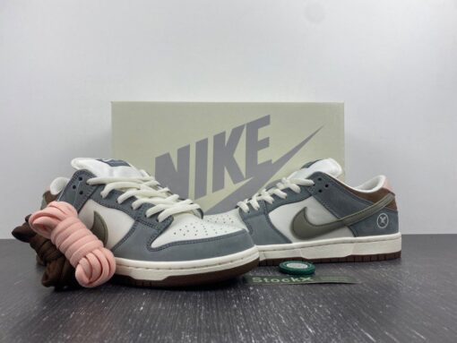 yuto horigome x nike sb dunk low whitegrey brown fq1180 001 vjtuy